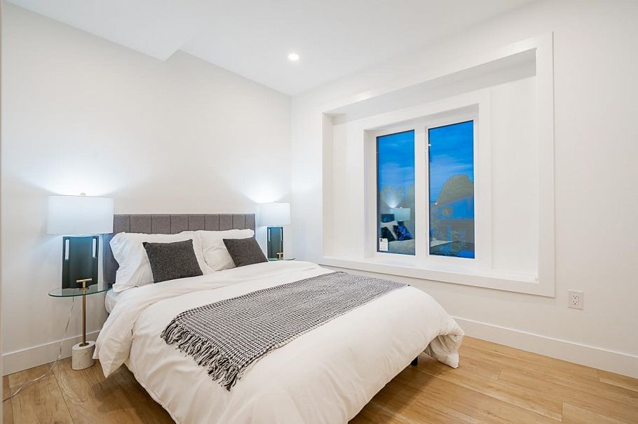 1 ROSSLAND STREET Vancouver, BC - 34