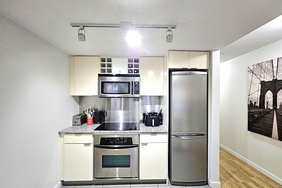 1008 788 HAMILTON STREET Vancouver, BC - 25