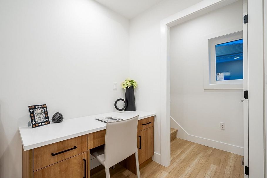 1 ROSSLAND STREET Vancouver, BC - 36