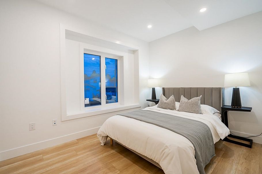 1 ROSSLAND STREET Vancouver, BC - 35