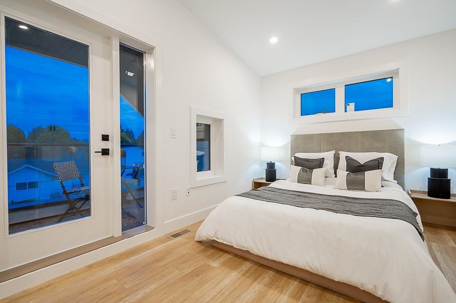 1 ROSSLAND STREET Vancouver, BC - 20