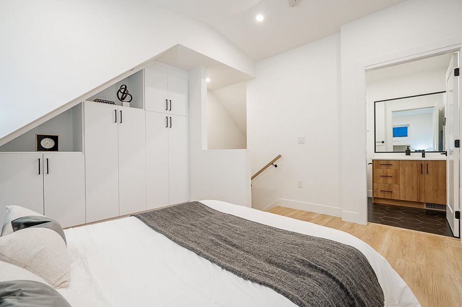 1 ROSSLAND STREET Vancouver, BC - 2