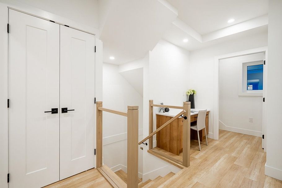 1 ROSSLAND STREET Vancouver, BC - 33