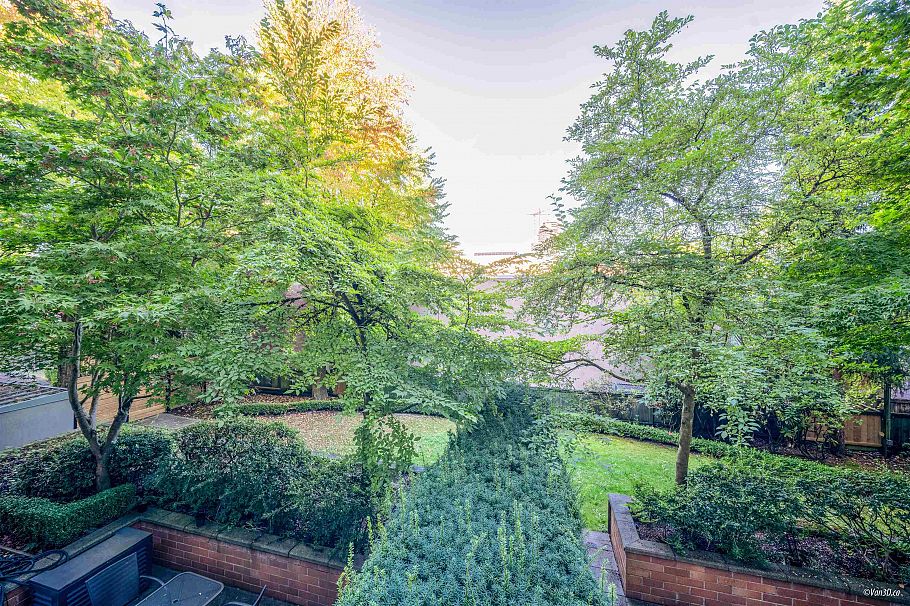 207 5770 OAK STREET Vancouver, BC - 9