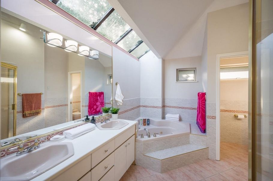 4628 Puget Drive Vancouver, BC - 4