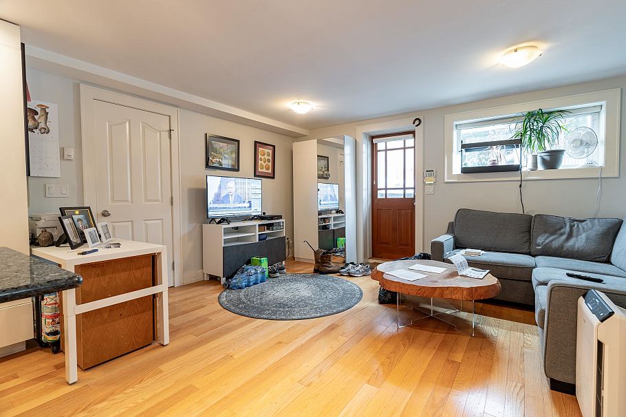 5570 Baillie Street Vancouver, BC - 8