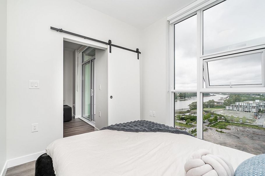 1702 3430 E Kent Avenue Vancouver, BC - 2