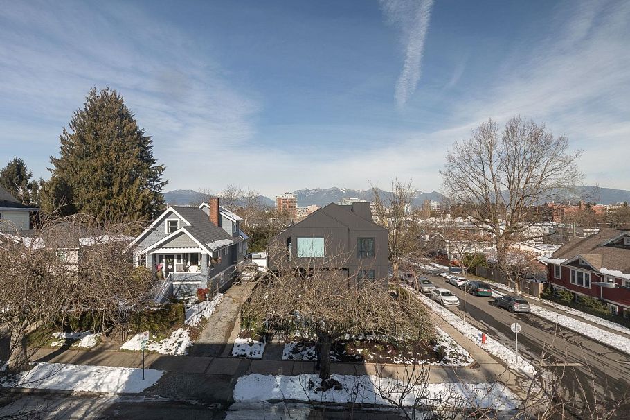 2414 E 5th Avenue Vancouver, BC - 25