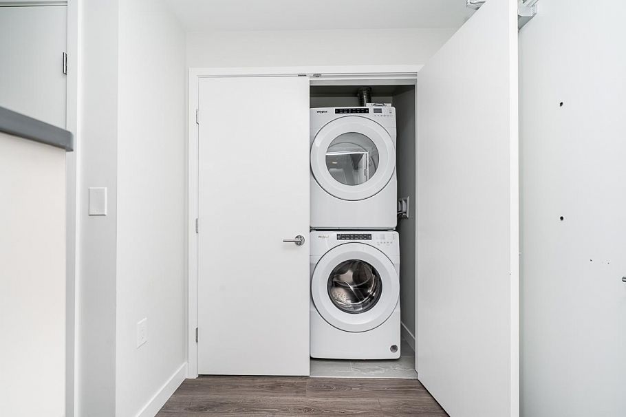 1702 3430 E Kent Avenue Vancouver, BC - 6