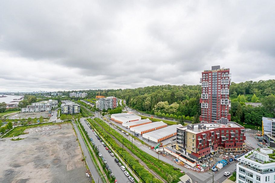 1702 3430 E Kent Avenue Vancouver, BC - 11