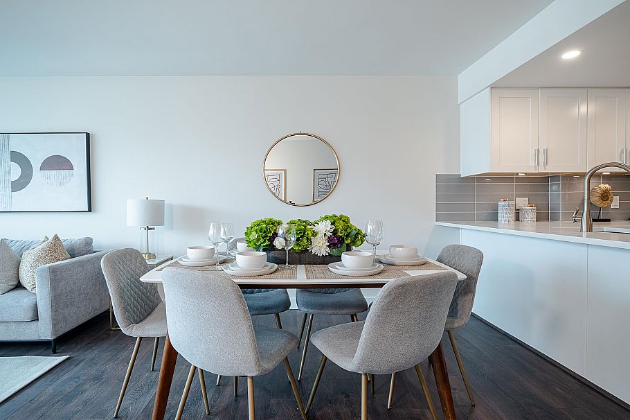 2405 888 Hamilton Street Vancouver, BC - 24