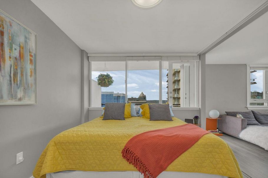 1903 1850 Comox Street Vancouver, BC - 3