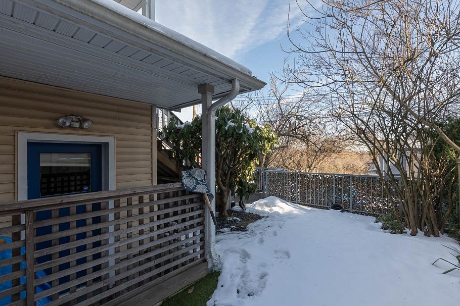 2414 E 5th Avenue Vancouver, BC - 15