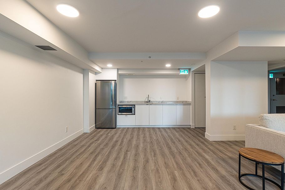 2405 888 Hamilton Street Vancouver, BC - 16