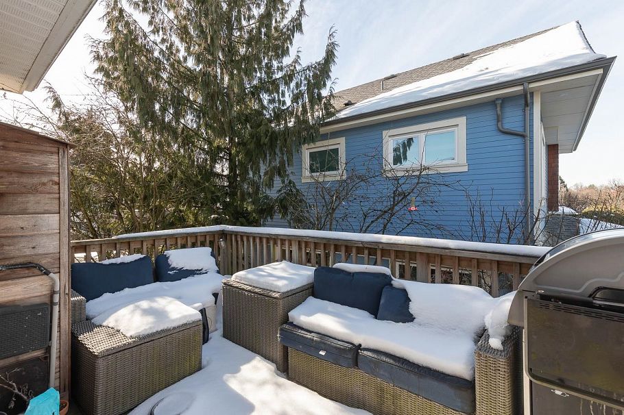 2414 E 5th Avenue Vancouver, BC - 4