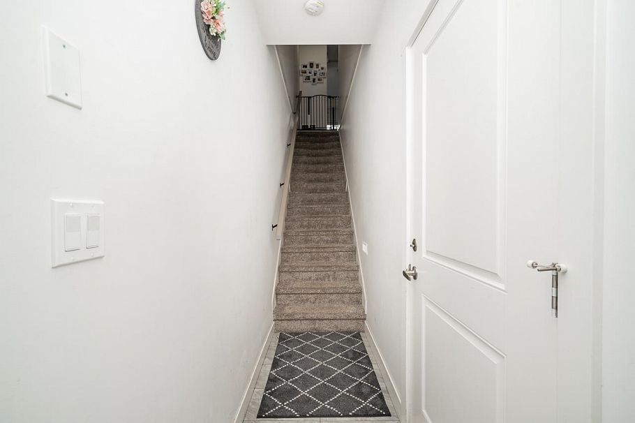 1004 1601 Quebec Street Vancouver, BC - 4