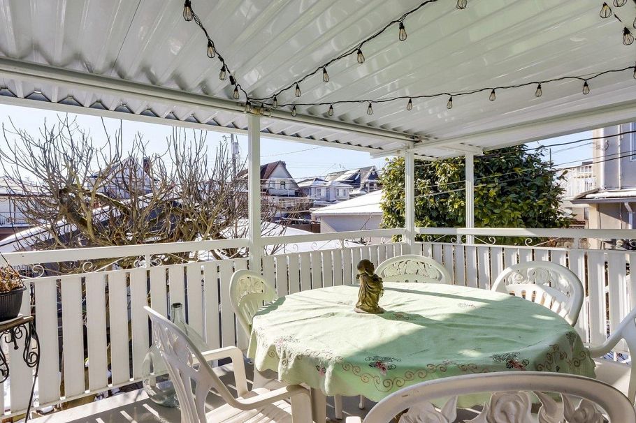 2542 E 3rd Avenue Vancouver, BC - 13