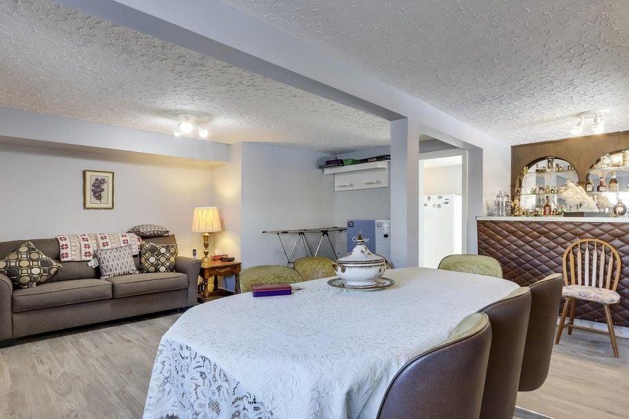 2542 E 3rd Avenue Vancouver, BC - 7