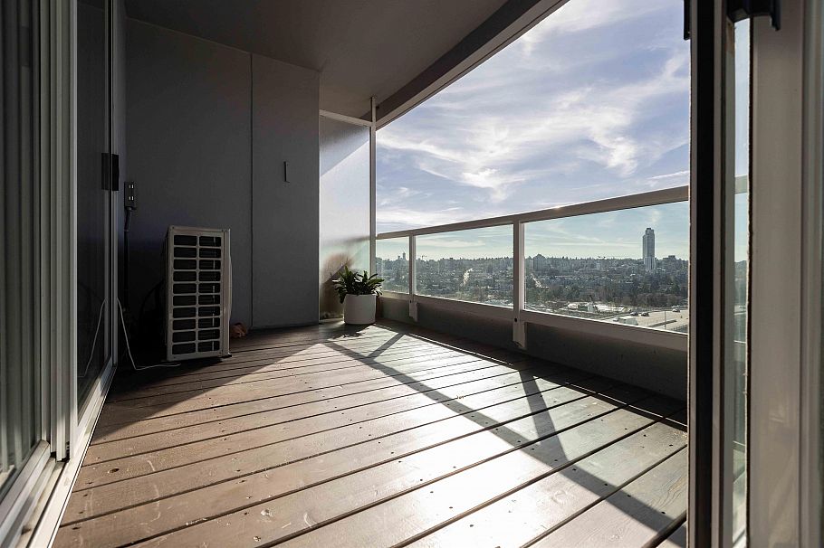 2302 1500 Howe Street Vancouver, BC - 26