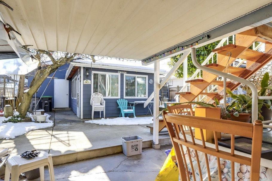 2542 E 3rd Avenue Vancouver, BC - 8