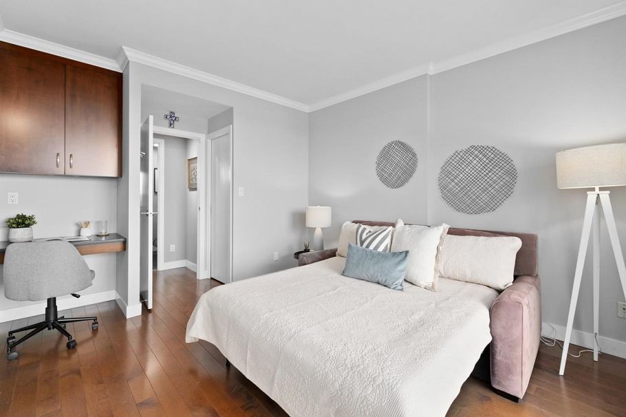 2302 1500 Howe Street Vancouver, BC - 7