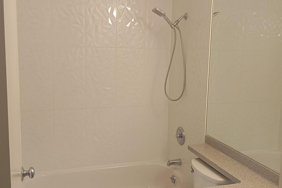 406 989 Nelson Street Vancouver, BC - 4