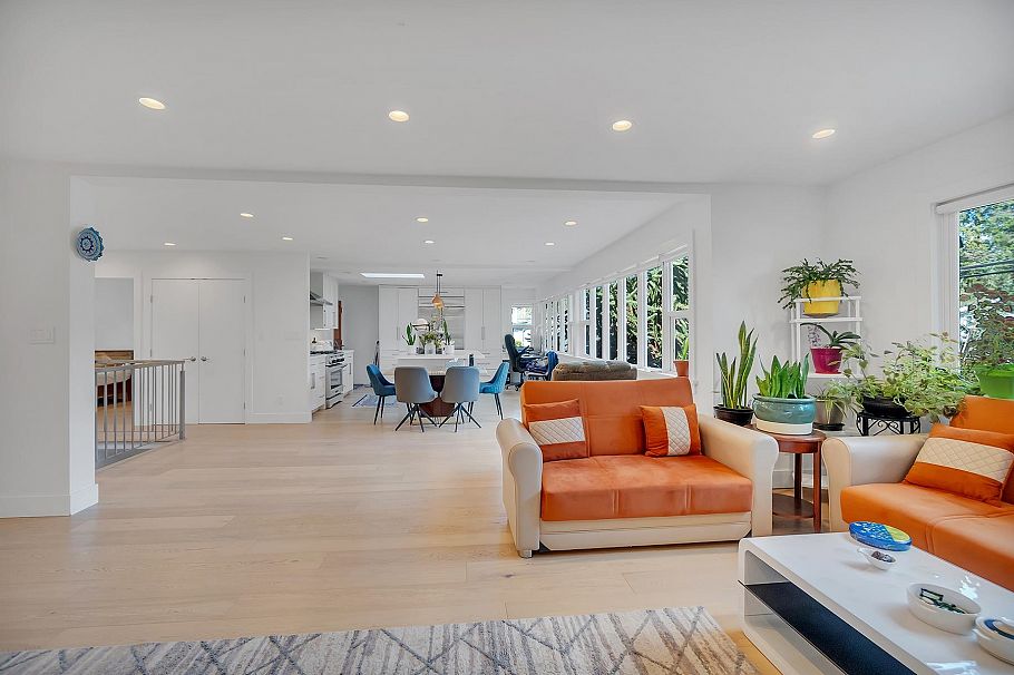 2505 William Avenue North Vancouver, BC - 31