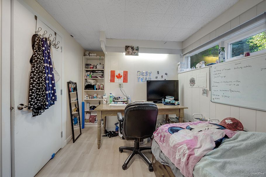 6891 E Heather Street Vancouver, BC - 4