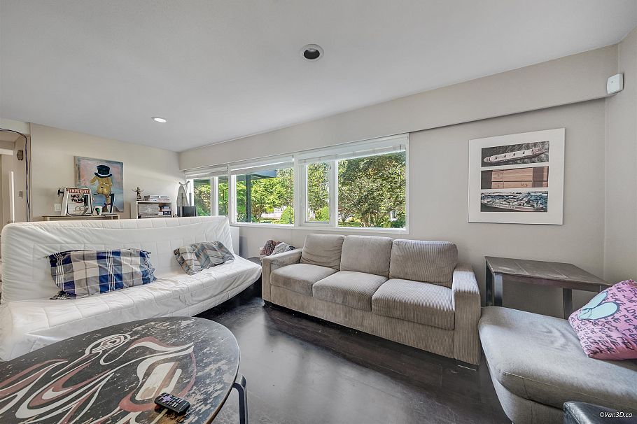 6891 E Heather Street Vancouver, BC - 28