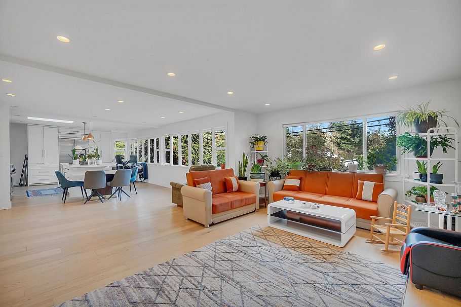 2505 William Avenue North Vancouver, BC - 32