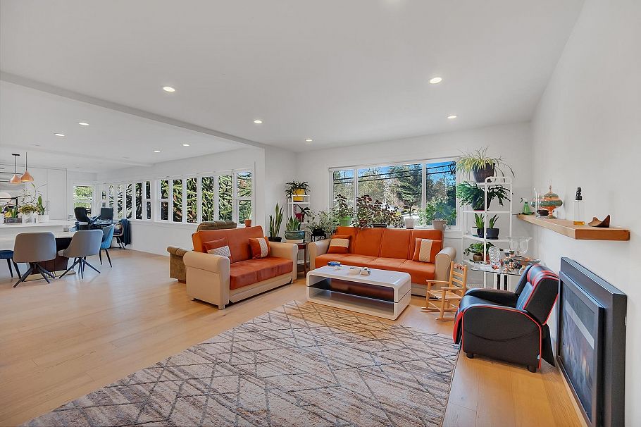 2505 William Avenue North Vancouver, BC - 28