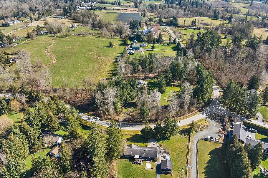 4278 W 12th Avenue Vancouver, BC - 1