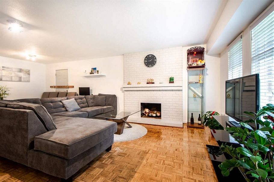 5756 St. Margarets Street Vancouver, BC - 6