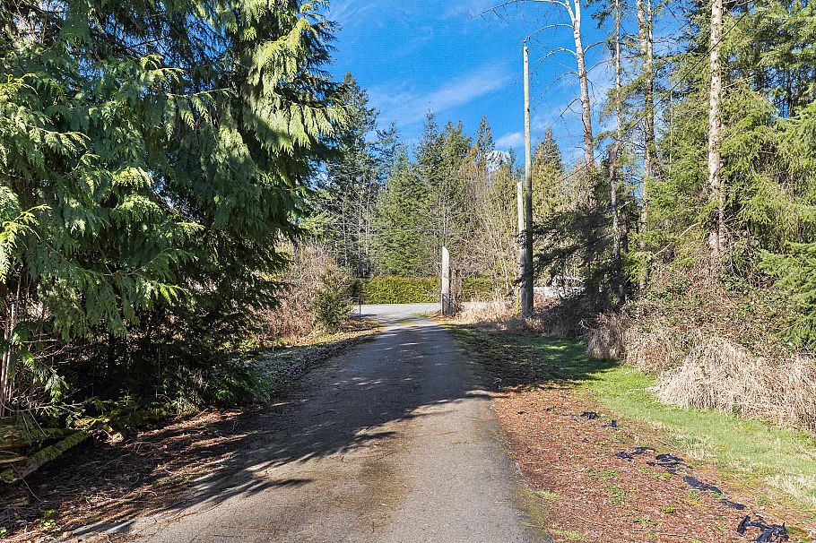 4278 W 12th Avenue Vancouver, BC - 20