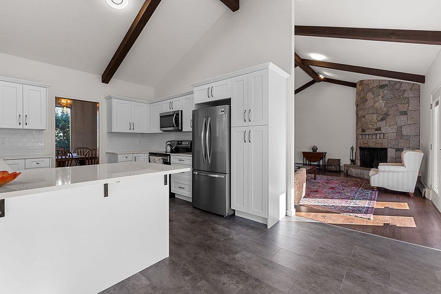 4278 W 12th Avenue Vancouver, BC - 26