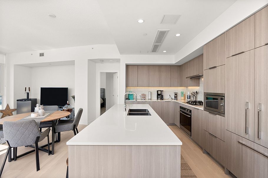 2602 1401 Hunter Street North Vancouver, BC - 10