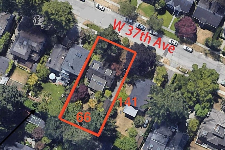 3531 W 37th Avenue Vancouver, BC - 2