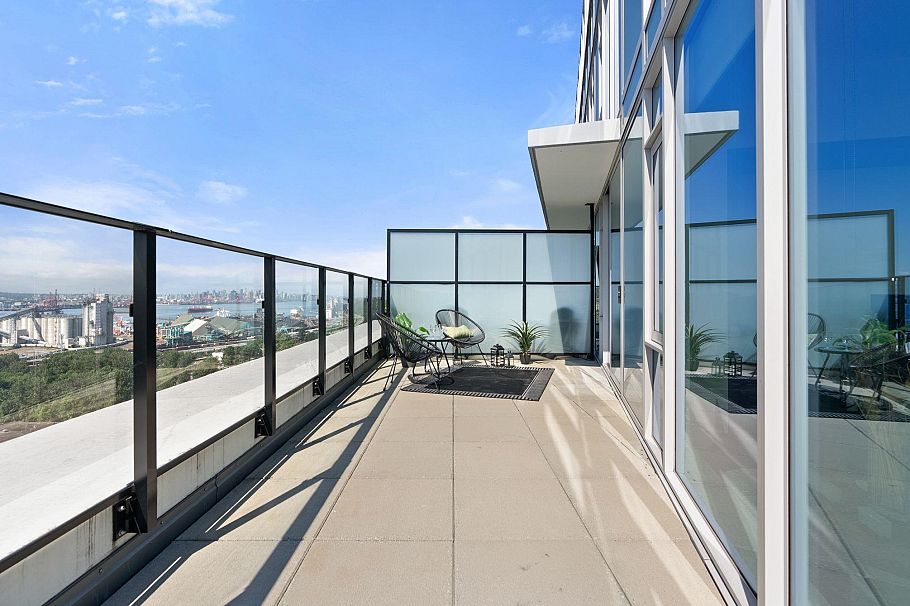 2602 1401 Hunter Street North Vancouver, BC - 23