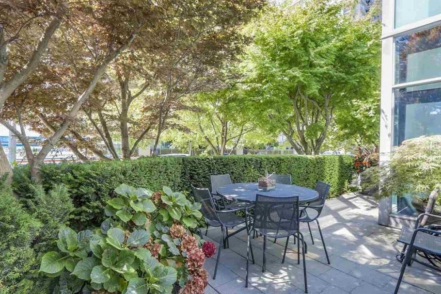 403 Beach Crescent Vancouver, BC - 3