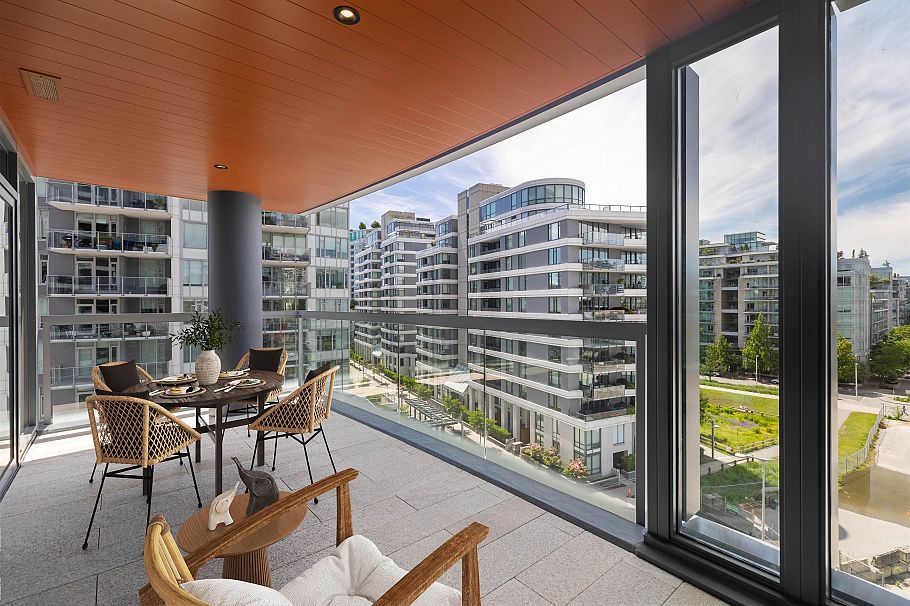 701 1601 Quebec Street Vancouver, BC - 1