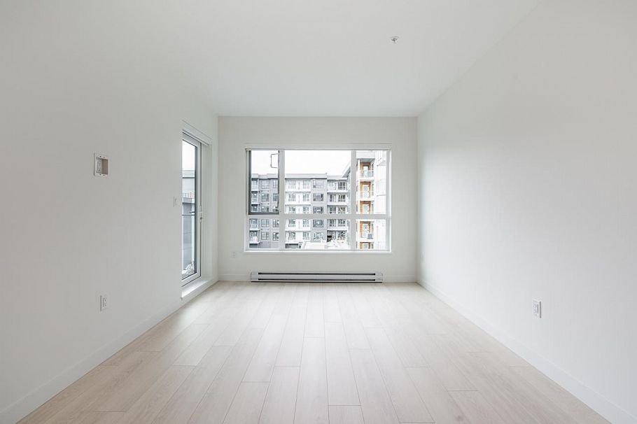 403 3596 Malsum Drive North Vancouver, BC - 14