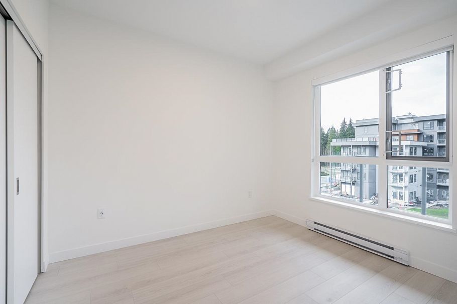 403 3596 Malsum Drive North Vancouver, BC - 19