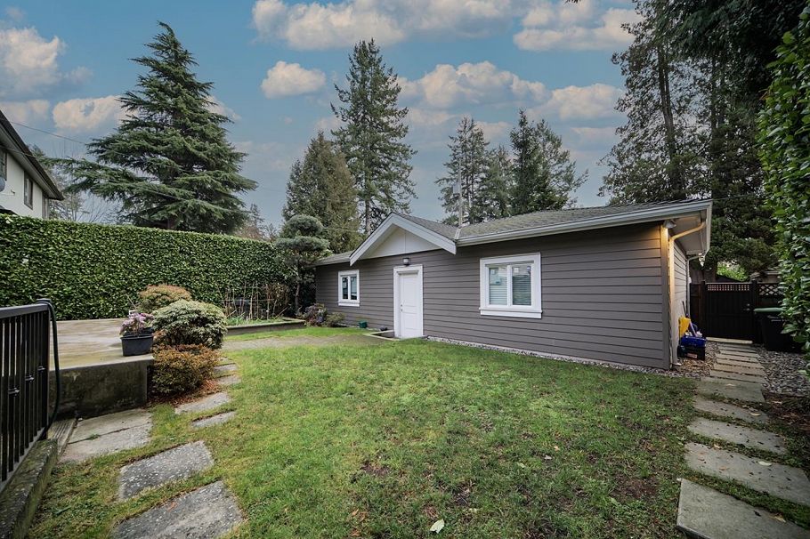 1420 W 53rd Avenue Vancouver, BC - 29