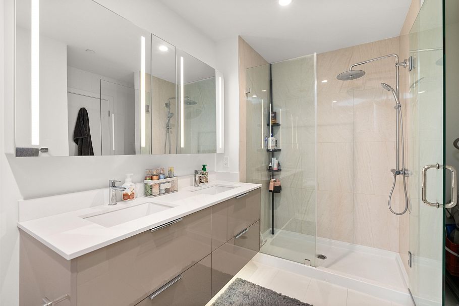 2602 1401 Hunter Street North Vancouver, BC - 30