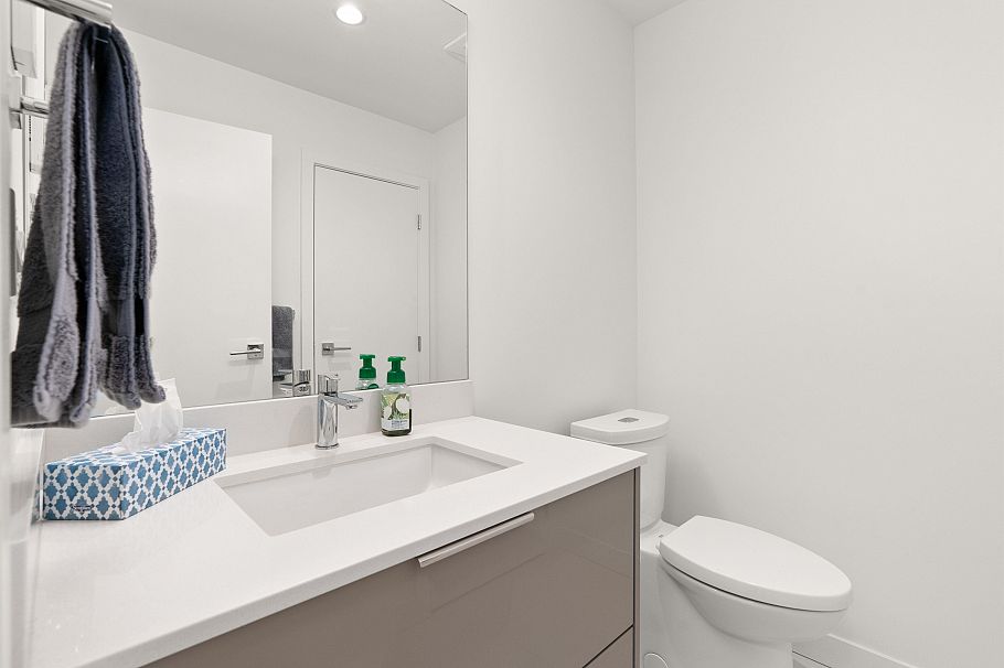 2602 1401 Hunter Street North Vancouver, BC - 33