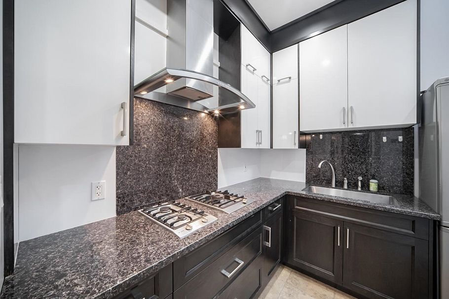 1420 W 53rd Avenue Vancouver, BC - 9