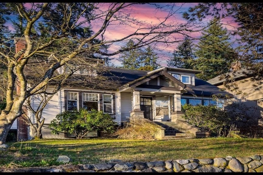 3531 W 37th Avenue Vancouver, BC - 3