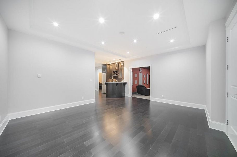 1420 W 53rd Avenue Vancouver, BC - 24