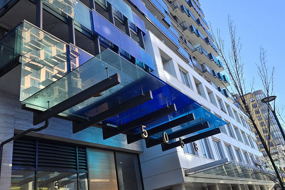 1401 5058 Joyce Street Vancouver, BC - 1