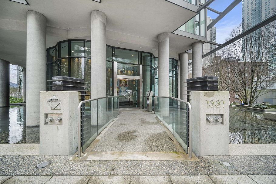 608 1331 W Georgia Street Vancouver, BC - 23